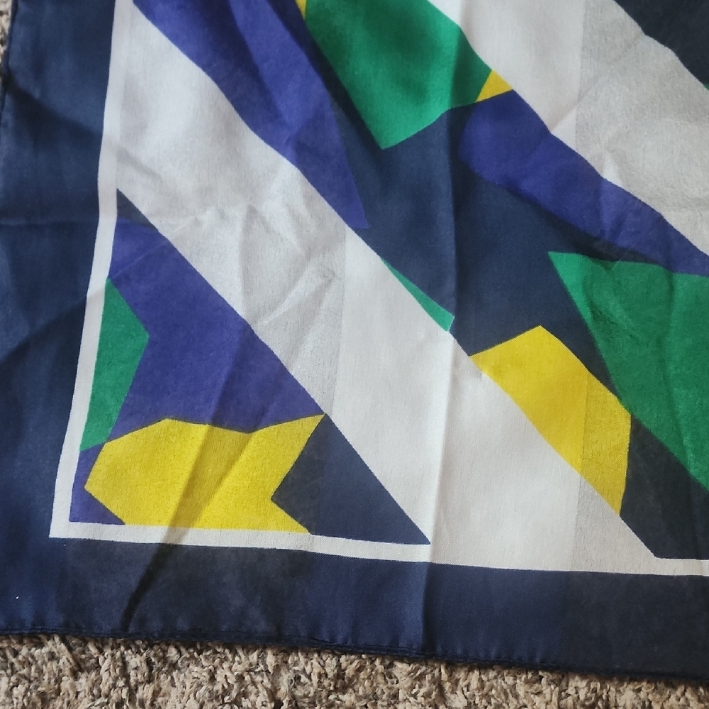 Colorful Geometric Scarf - Picture 2 of 4